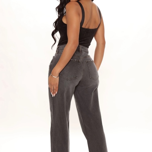 10 pc MINIMUM RESALE BOX👚🥀 - Picture 7 of 16